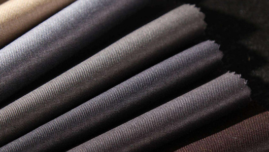 精挑細(xì)選，采用優(yōu)良面料